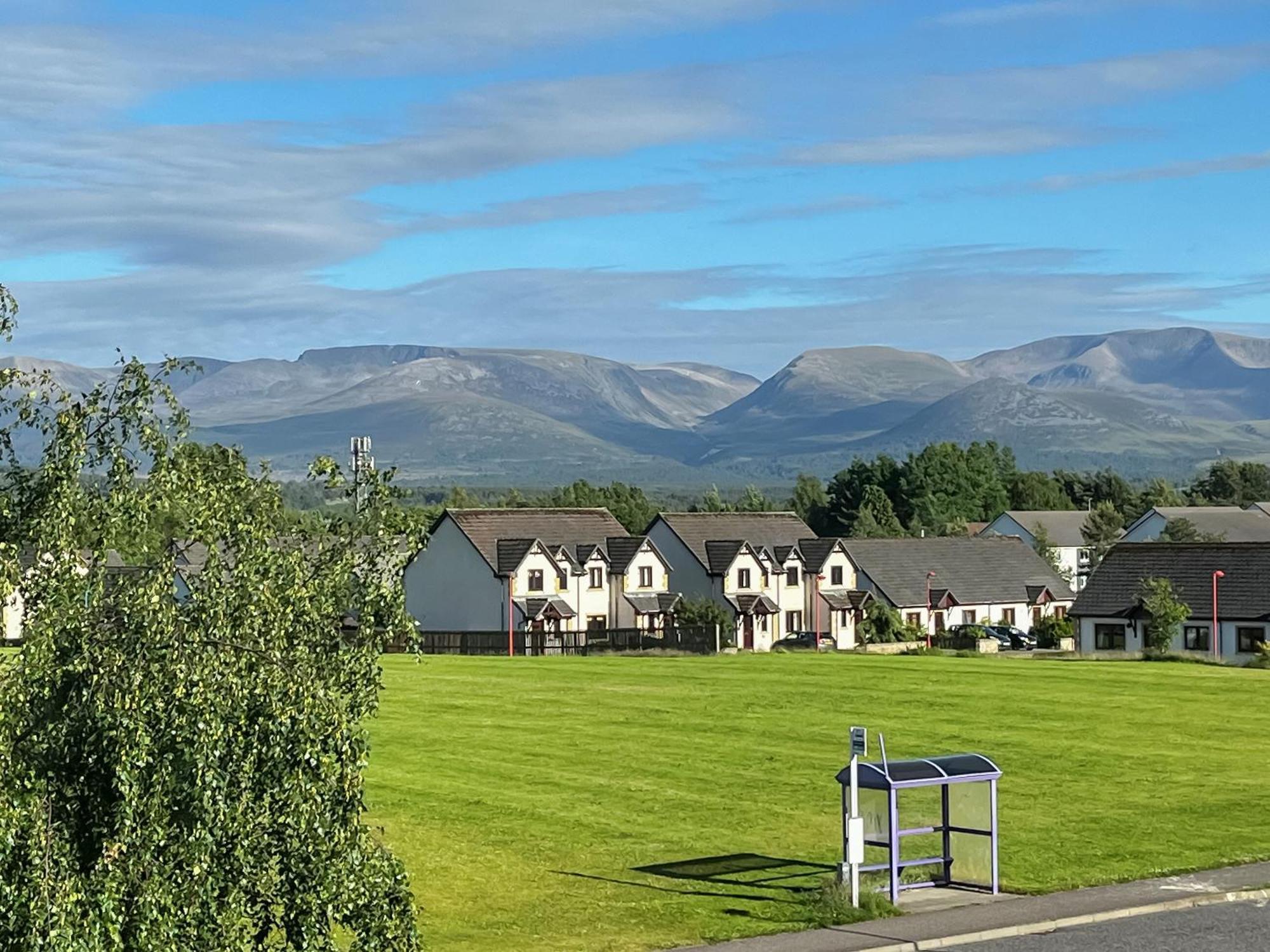 The View At No10 Villa Aviemore Exterior photo